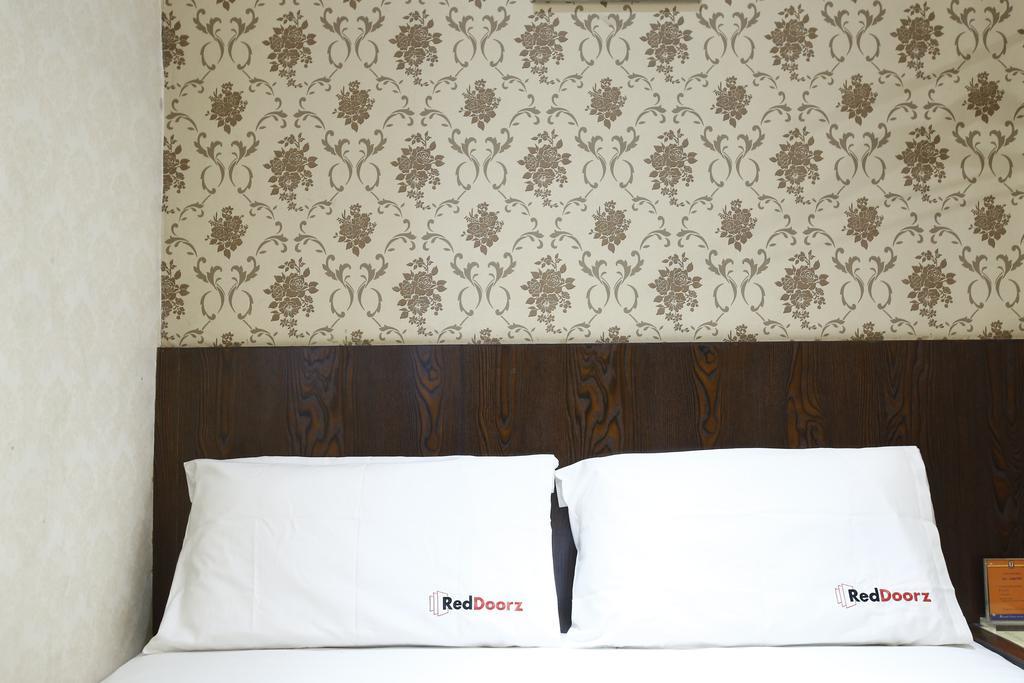 Hotel Reddoorz @ Gajah Mada Dżakarta Zewnętrze zdjęcie