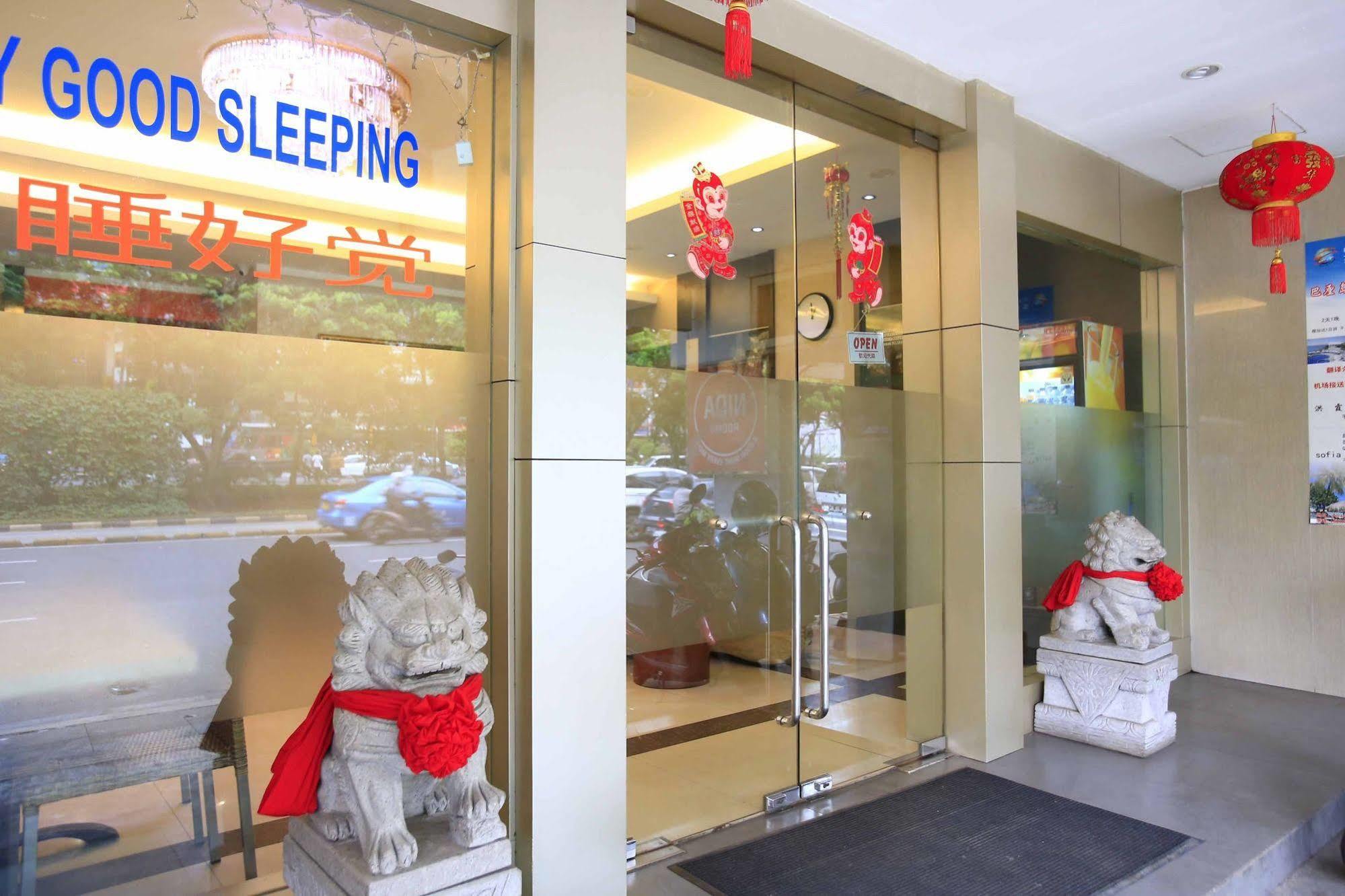 Hotel Reddoorz @ Gajah Mada Dżakarta Zewnętrze zdjęcie