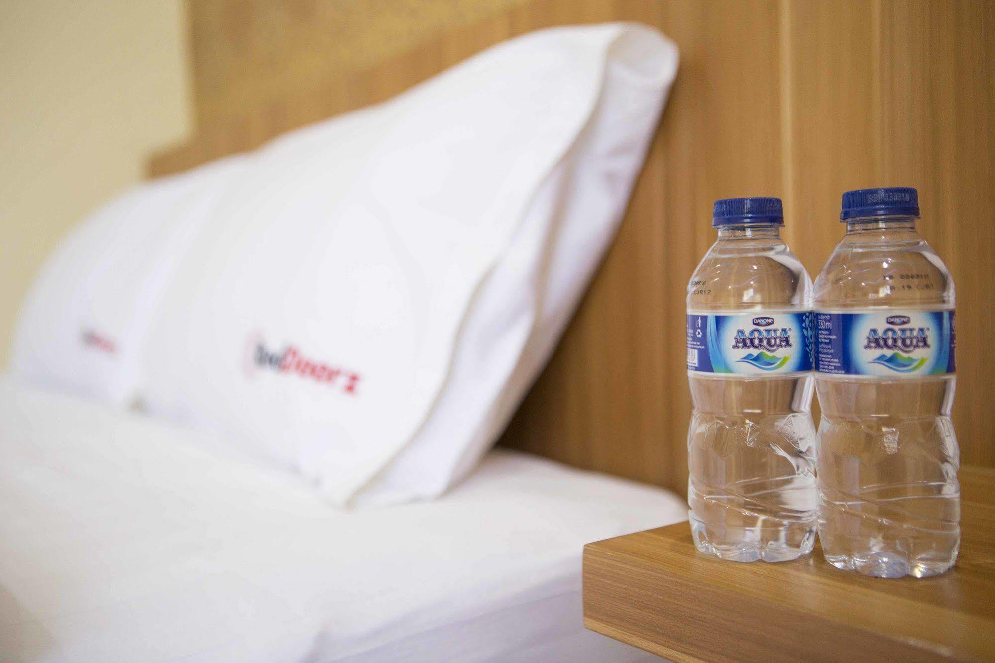Hotel Reddoorz @ Gajah Mada Dżakarta Zewnętrze zdjęcie