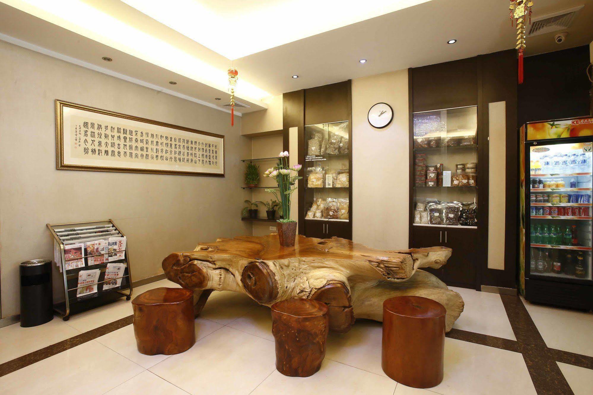 Hotel Reddoorz @ Gajah Mada Dżakarta Zewnętrze zdjęcie